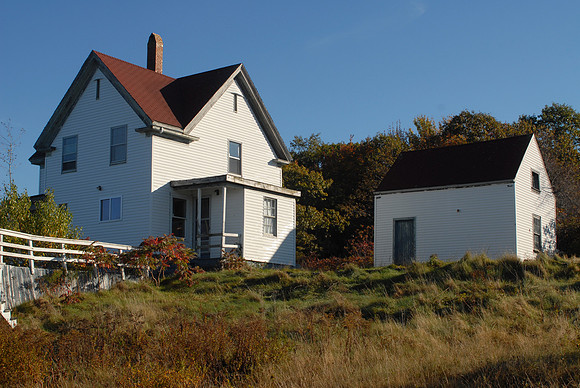 Squirrel Point Light